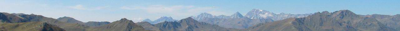 Ausblick vom Thurntaler (2408m) nach Westen, auf u.a. Hochgall (3436m).