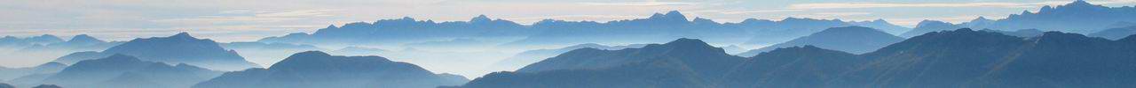 Blick vom Latschur (2236m) nach S�den auf die Julischen Alpen.