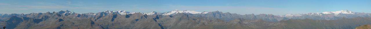 Wei�e Spitze (2.963m) - Panorama mit Gro�venediger und Gro�glockner. 