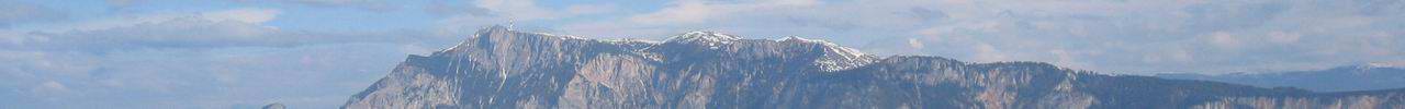 Vom Dreil�ndereck (1509 m) zum Dobratsch (2167m) fotografiert.