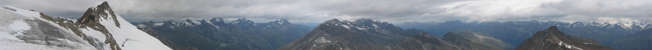 Innere Schwarze Schneid (3367m), Geigenkamm und Karleskogel (3106m).
