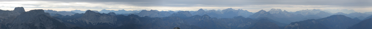 Blick vom Hochstadl auf die Ennstaler Alpen.