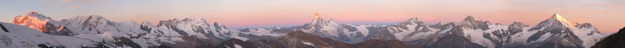 Sonnenaufgang �ber Monte Rosa, Matterhorn und Weisshorn beim Aufsteig zum Alphubeljoch.
