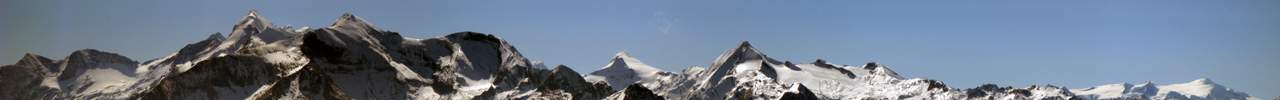 Traum Sicht auf die Hohen Tauern: Wiesbachhorn, Hocheiser, Kitzsteinhorn und Gro�venediger sind zu sehen.