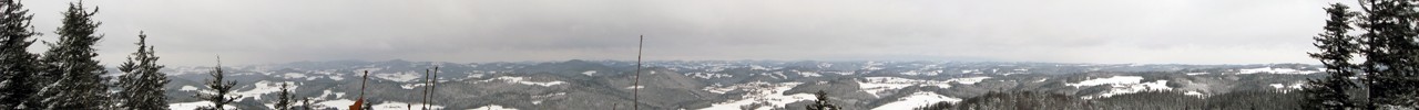 Blick vom Gipfel nach Osten ins Waldviertel.
