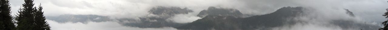 Das verregnete Tote Gebirge beim Aufstieg.