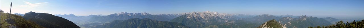 Blick vom Schillereck nach SW auf Haller Mauern, Totes Gebirge und O� Voralpen.