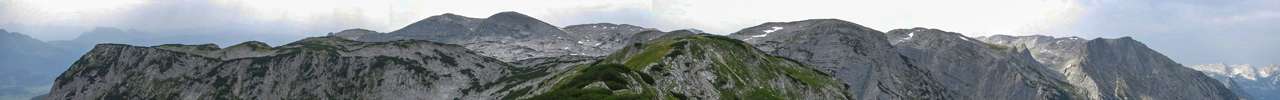 Blick vom Gamsspitz nach Westen: Links Grubstein, dahinter die Tragln, Mitte Kl. Brieglersberg und rechts dahinter der Gr. Brieglersberg.